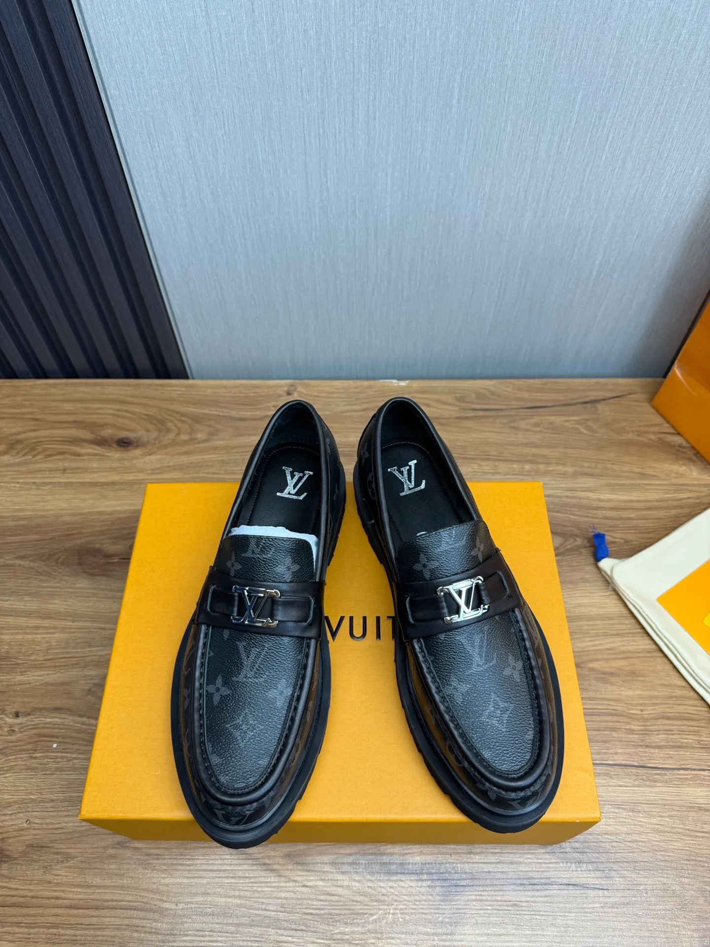Factory 680💰 LV. Men's business casual leather shoes, all made of imported original brand leather, just to create a more comfortable wearing experience, original non-slip and wear-resistant outsole ✔️16-45 (38.45 non-returnable)